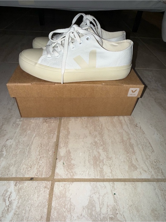 Veja Shoes - Veja Low-Top Canvas Sneakers in White and Cream